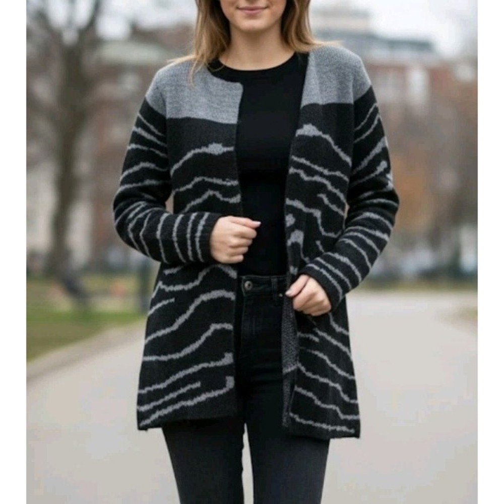 ELISABETTA Collection Italy Cardigan M Alpaca Wool Blend Black‎ Gray Zebra Print